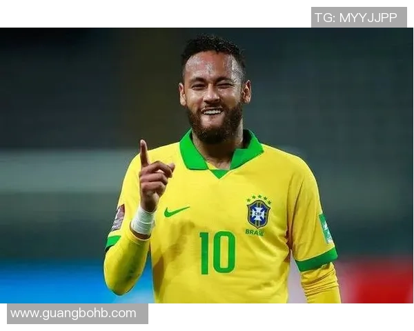 老牌足球巨星齐聚一堂，传奇球员重温辉煌岁月再续荣耀篇章