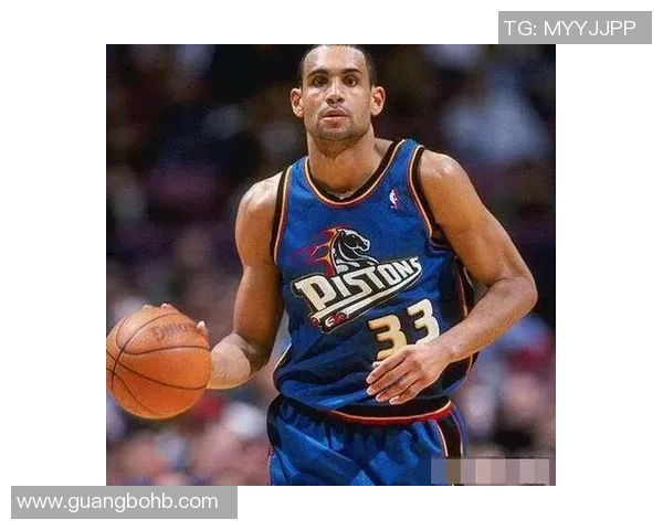 从辉煌到沉沦一代足球巨星人生轨迹与堕落警示录